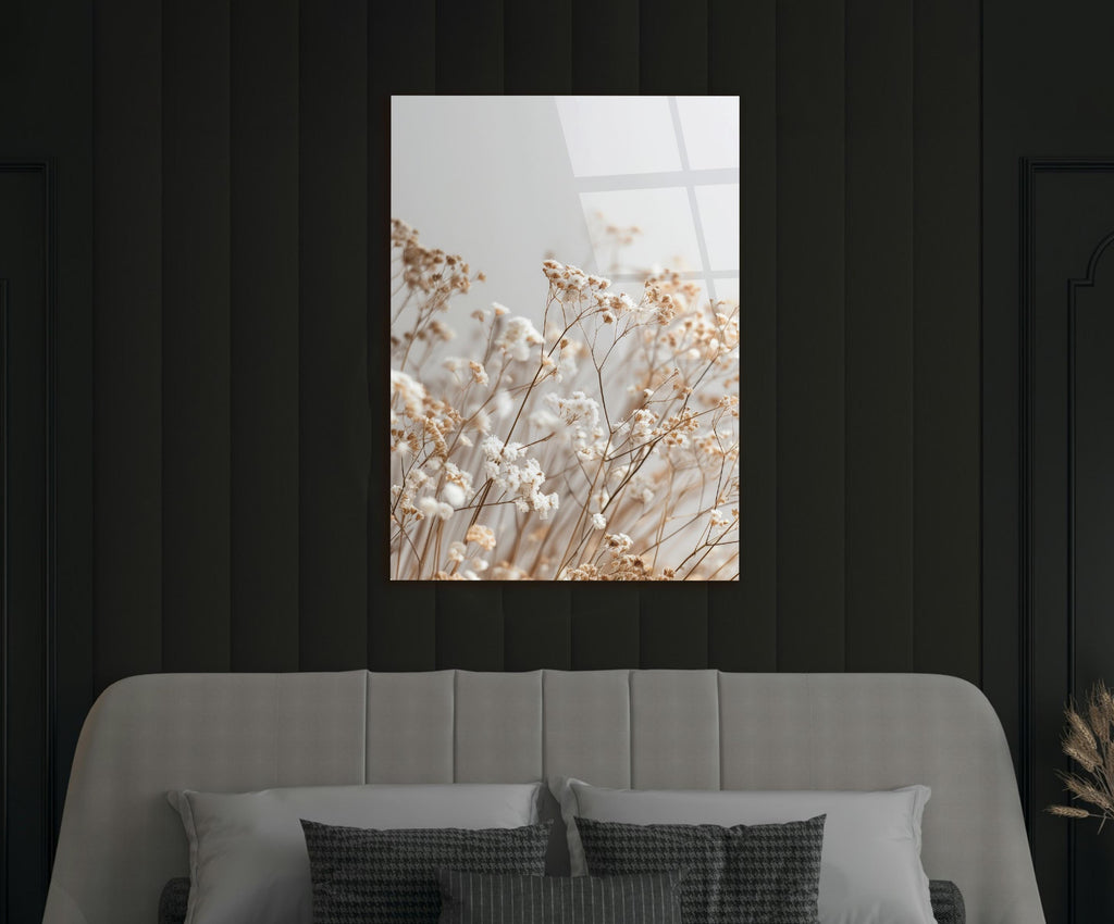 Dried Baby's Breath Flowers Glass Wall Art in a modern interior